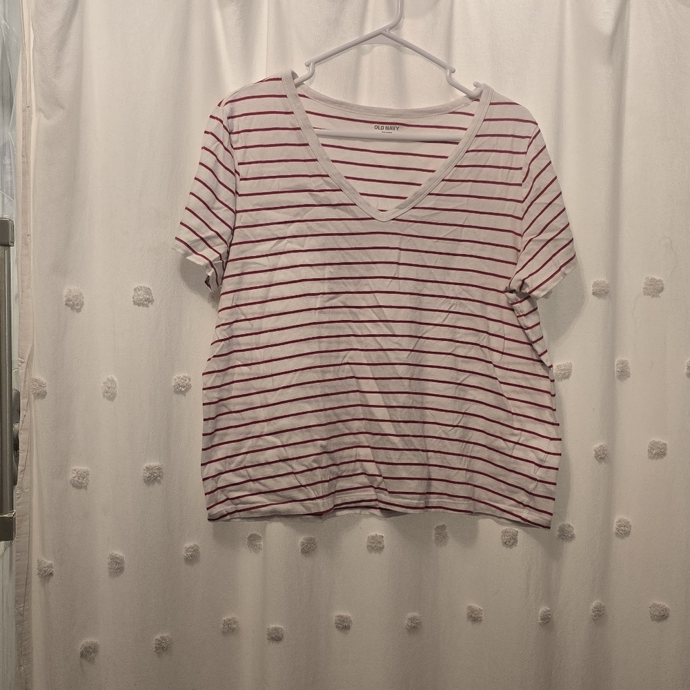 Old Navy Red and White Striped V-Neck Tee Boxy/short Fit Size Large